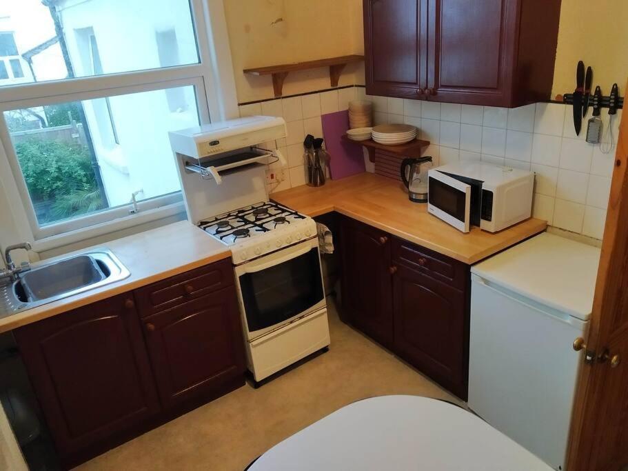 Spacious 2 Bed Maisonette Near Town, That Sleeps 6 Brighton Kültér fotó